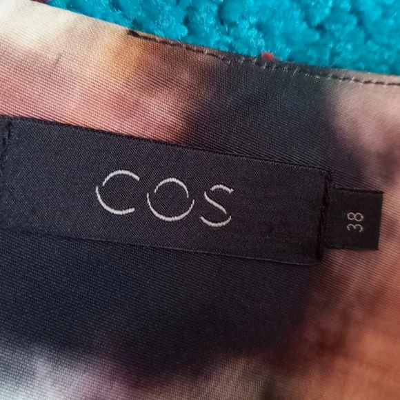 Cos skirt uk 10 - Picture 2 of 4